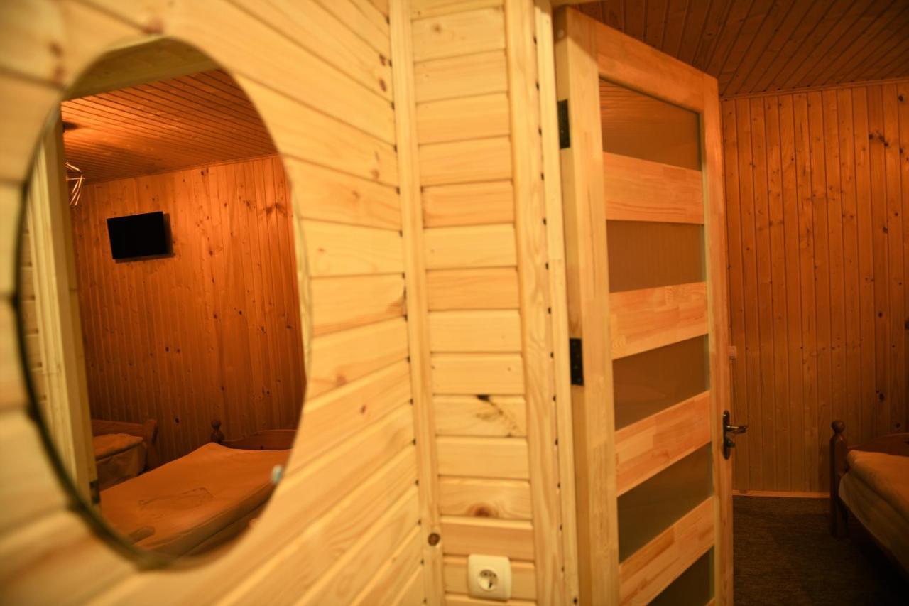 Гостинний Двір Євгенія Hotel Mizhhirya  ภายนอก รูปภาพ